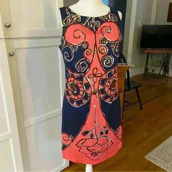 Trina Turk Sleeveless Shift Midi Dress Size 8 Navy Pink Abstract Career Shower - Picture 7 of 13